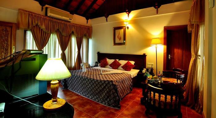Kalathil Lake Resort